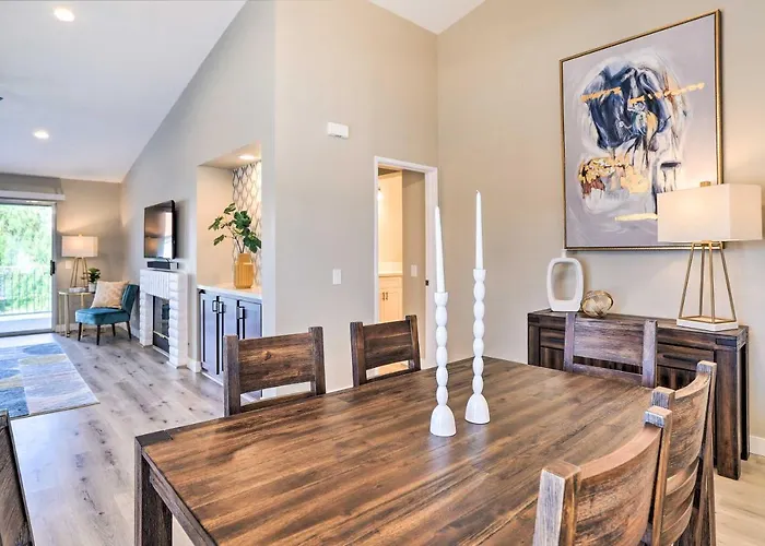 Chic Palm Desert Condo W/ Resort-Style Amenities!