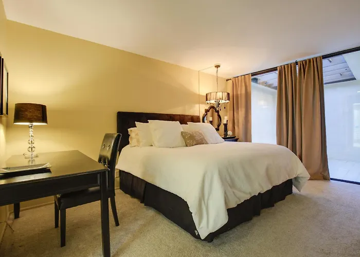 Golf Resort Getaway W/ Pool Access In Palm Desert